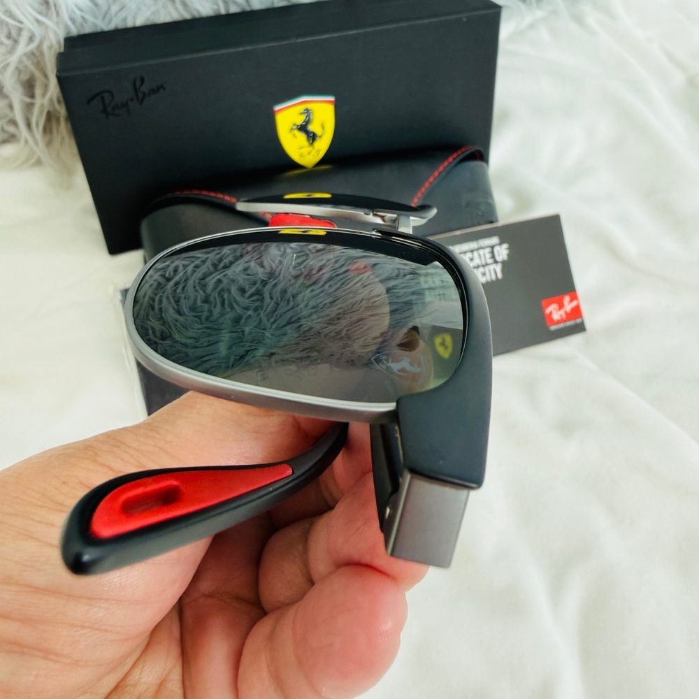 New Ray-Ban Scuderia Ferrari Collection Unisex Sunglasses Black Red Accent NWOT - Picture 4 of 16